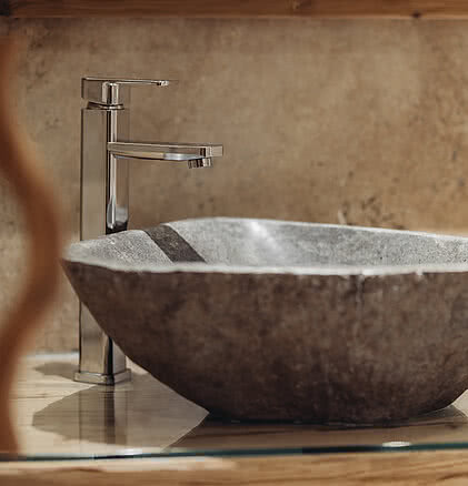 Waschbecken im Doppelzimmer Gipfelgaudi im Hotel Vermala